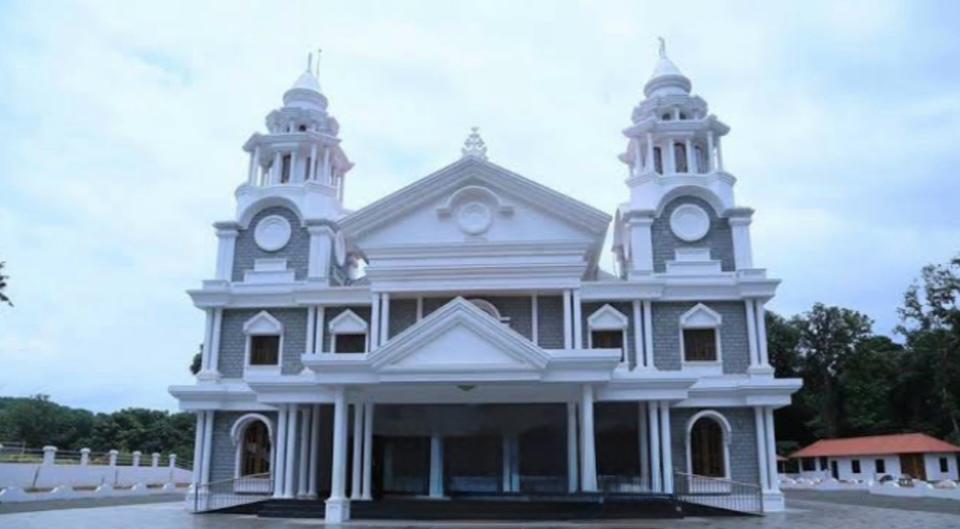 പരിശുദ്ധ മാതാവിന്റെ സ്വർഗ്ഗാരോപണ തിരുനാളും,അരീക്കര സെൻ്റ് റോക്കീസ് പള്ളിയുടെ കല്ലിട്ട തിരുനാളും.