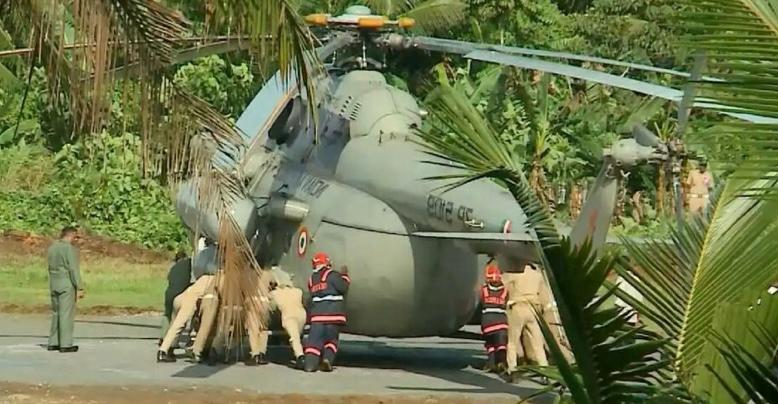 കോന്നി,പ്രസിഡന്റിന്റെ ഹെലികോപ്റ്റര്‍ ലാന്റ് ചെയ്യുമ്പോള്‍ തറ താഴ്ന്നു; കോണ്‍ക്രീറ്റ് ഇട്ടത് രാവിലെ മാത്രം.