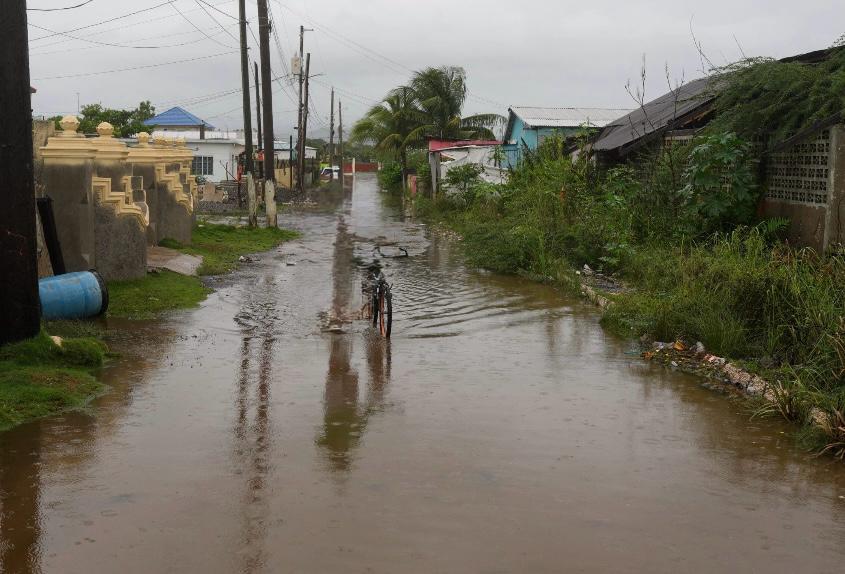 ഹറിക്കെയ്ൻ മെലിസ കരീബിയൻ തീരങ്ങളിൽ ആഞ്ഞടിച്ചു.