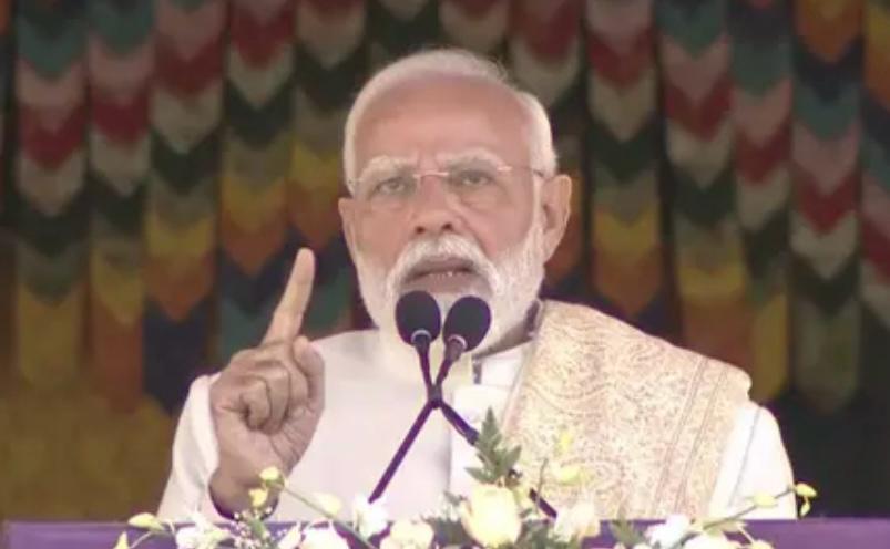 ചെങ്കോട്ടയിൽ കാർ സ്‌ഫോടനം: അന്വേഷണം വേഗത്തിൽ; പ്രധാന സൂചനകൾ.